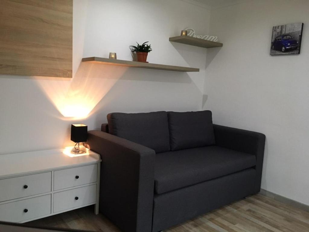 Rabbit Apartman Mosonmagyarovar Bagian luar foto