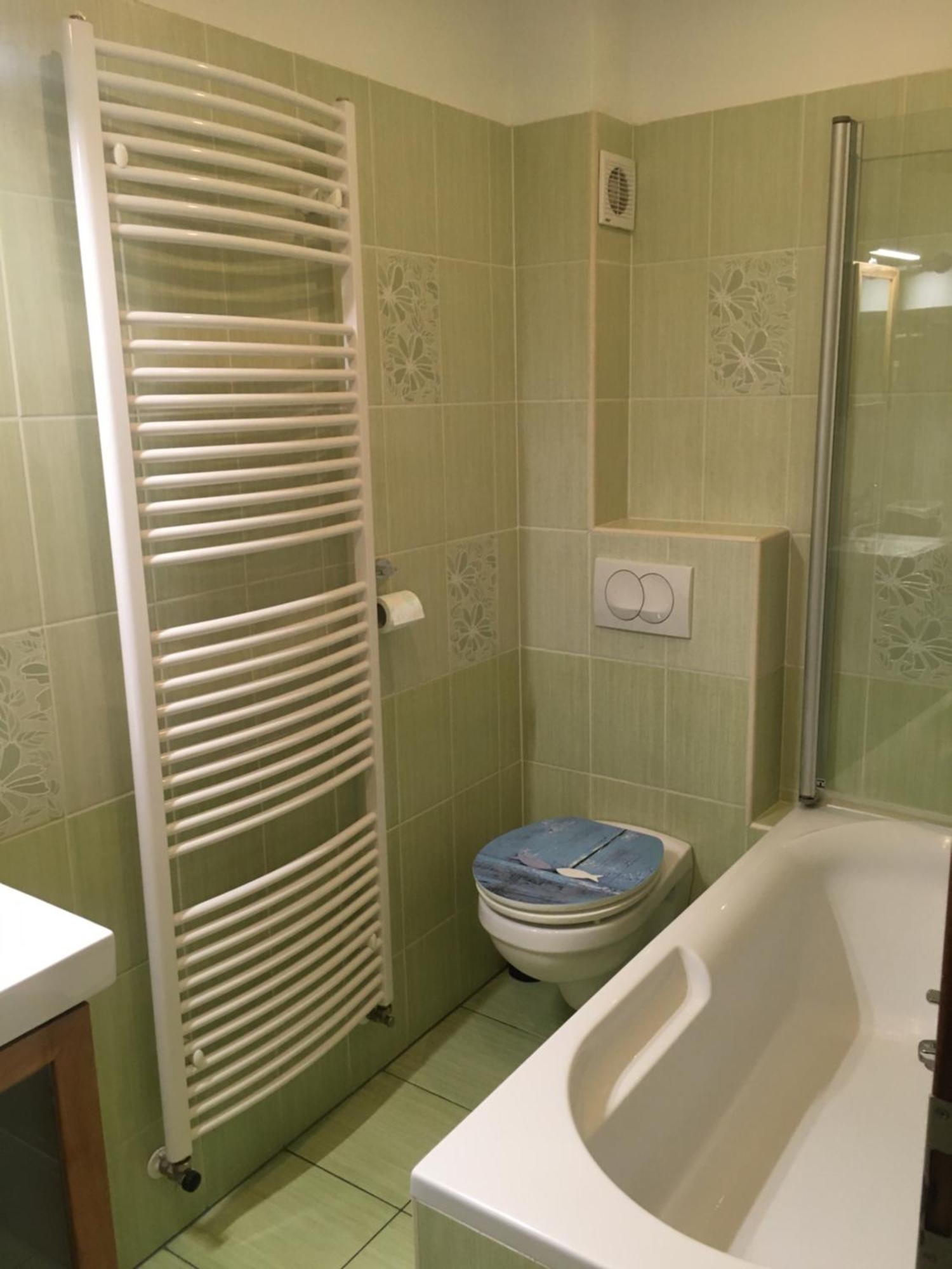 Rabbit Apartman Mosonmagyarovar Bagian luar foto